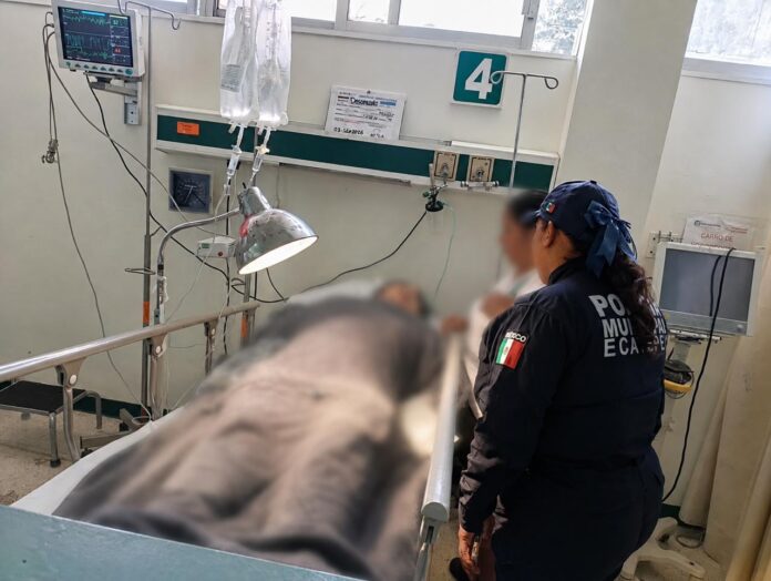 rescate de mujer por policias de Ecatepec